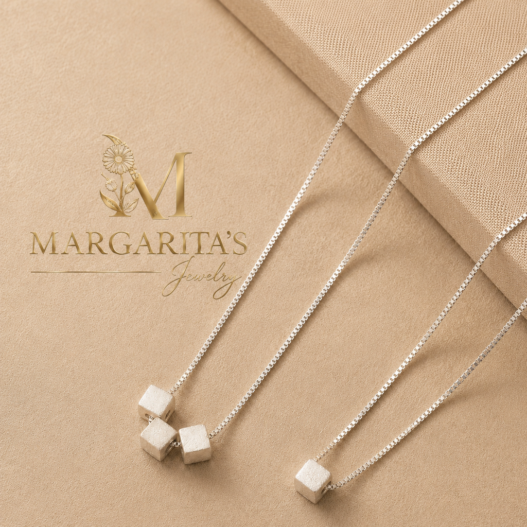 Carol necklace